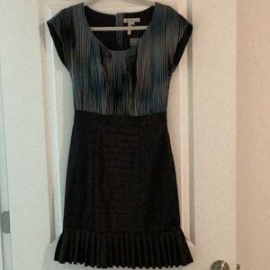 BCBG MaxAzria Dress Size 4 Black and Blue side z